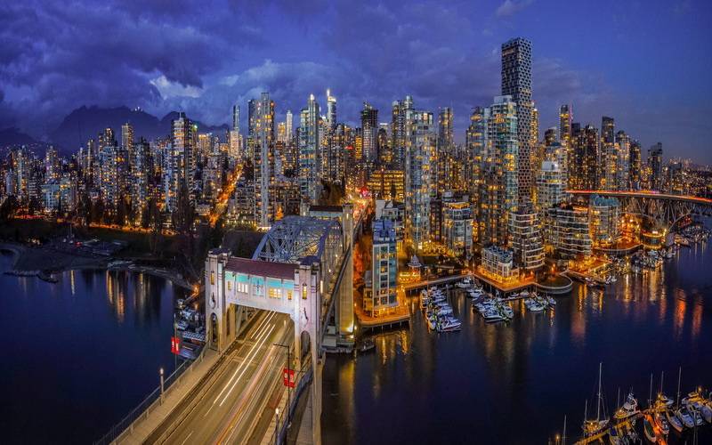 探讨美国服务器如何支持AI技术的高效训练与应用